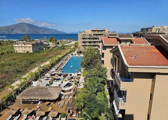 Palm * Vlorë